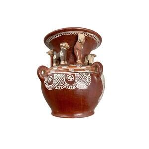 Vintage Handmade Peruvian Terra Cotta Clay Vase 3-Dimensional Figurines